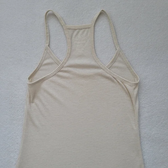 2011 NWOT Lightweight Ribbed Halter Tank Top Small Cream | Old Navy - Picture 6 of 14